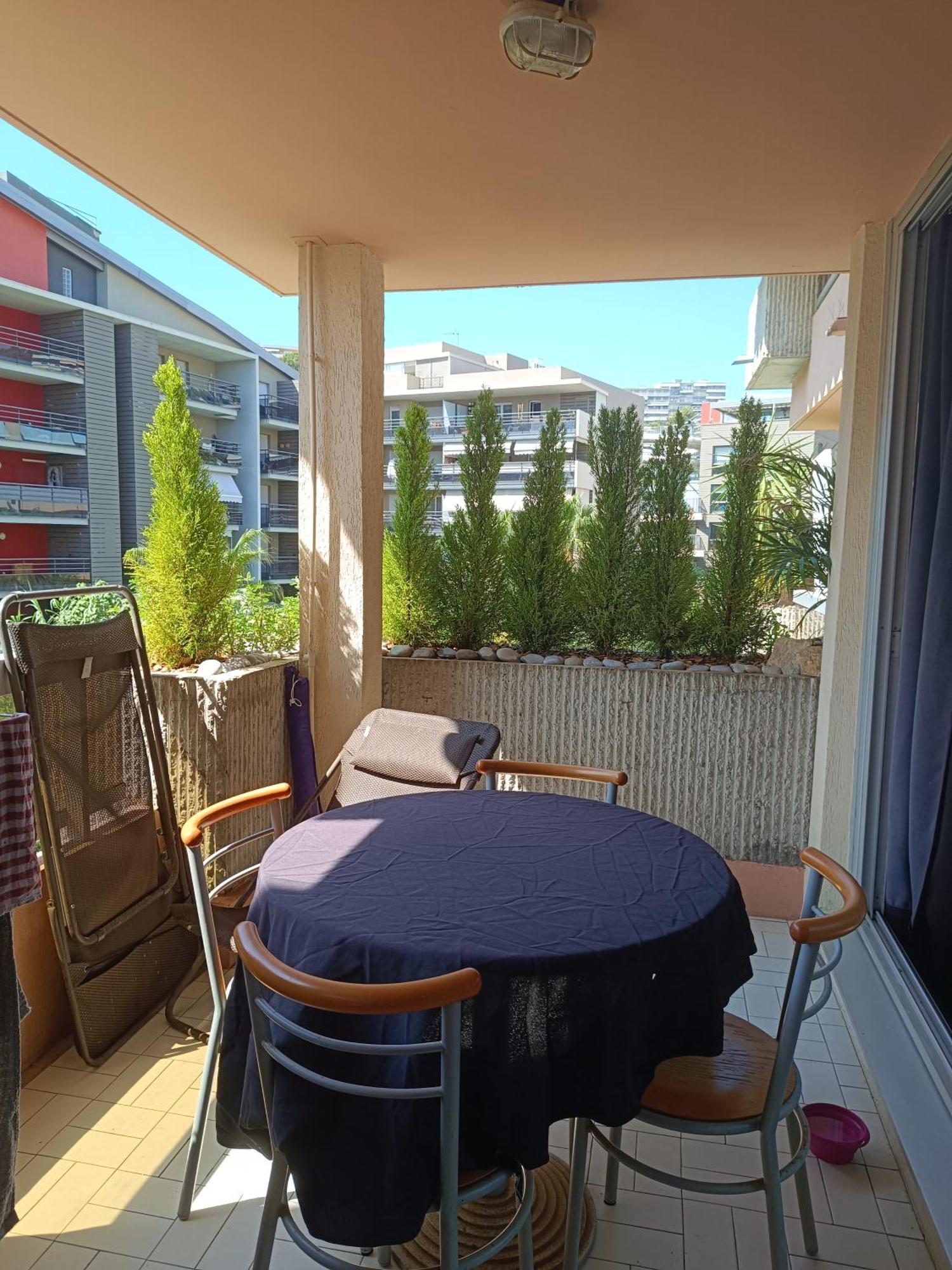 Dans Avec Piscine A 50m De La Apartment